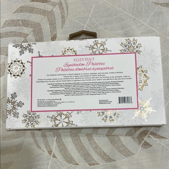 Ellen Tracy Red Eyeshadow Palette Vibrant Makeup Collection - Picture 2 of 2